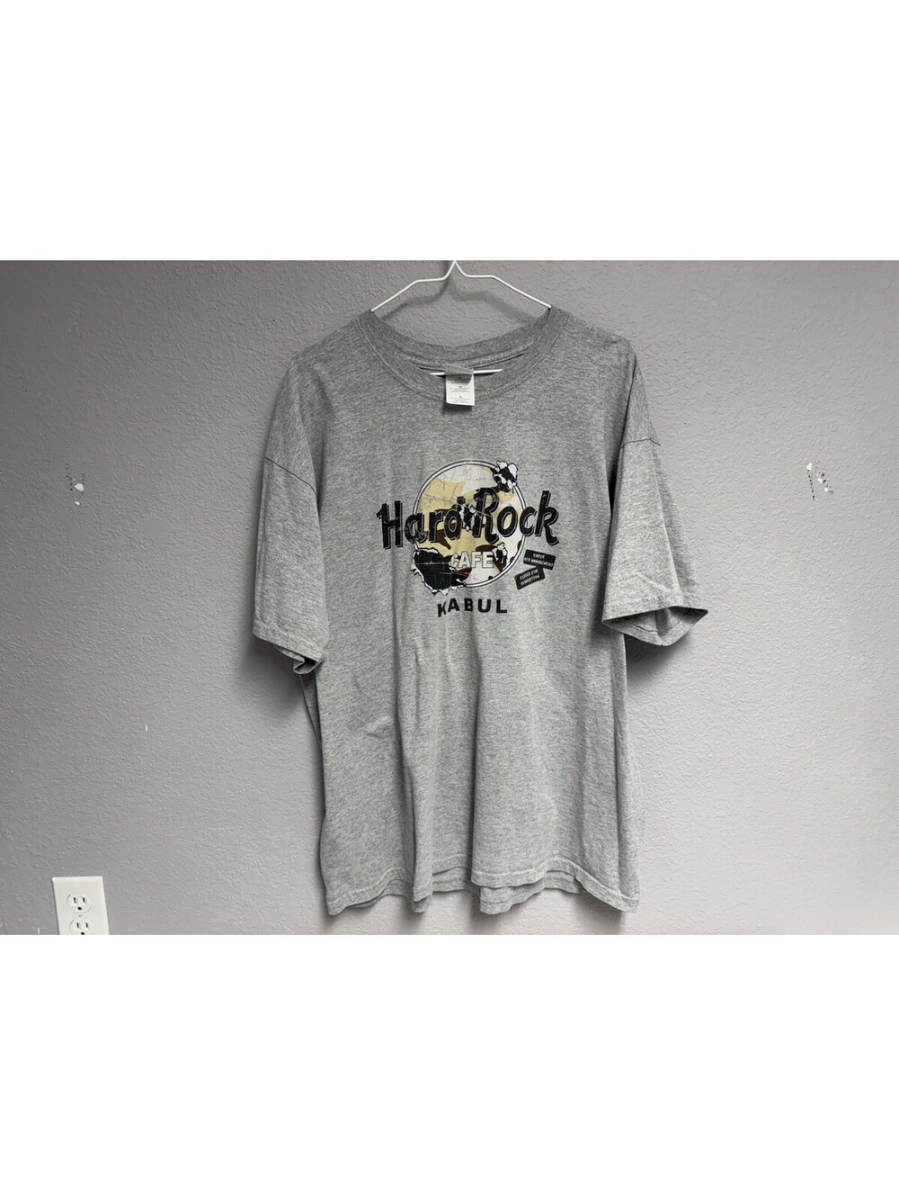 Vintage Very Rare Hard Rock Kabul Afghanistan / Under New Management T-Shirt XL